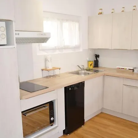 4 Personnes-terrasse-parking-clim Appartamento *